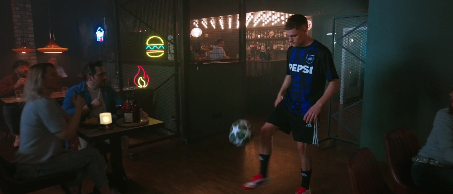 Pepsi x Florian Wirtz – still 2